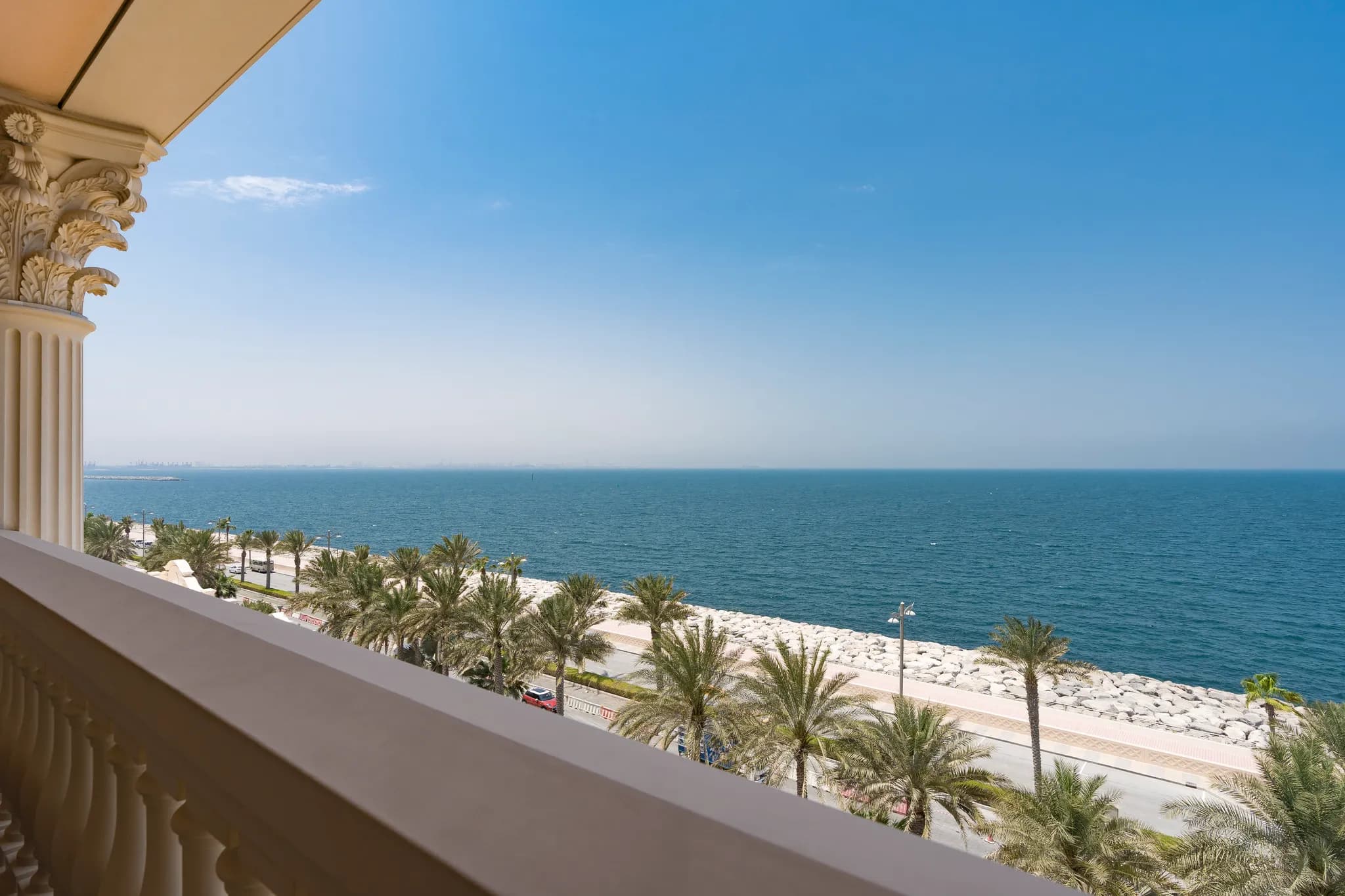 3-bed apartment in Raffles Residences Palm Jumeirah - 12