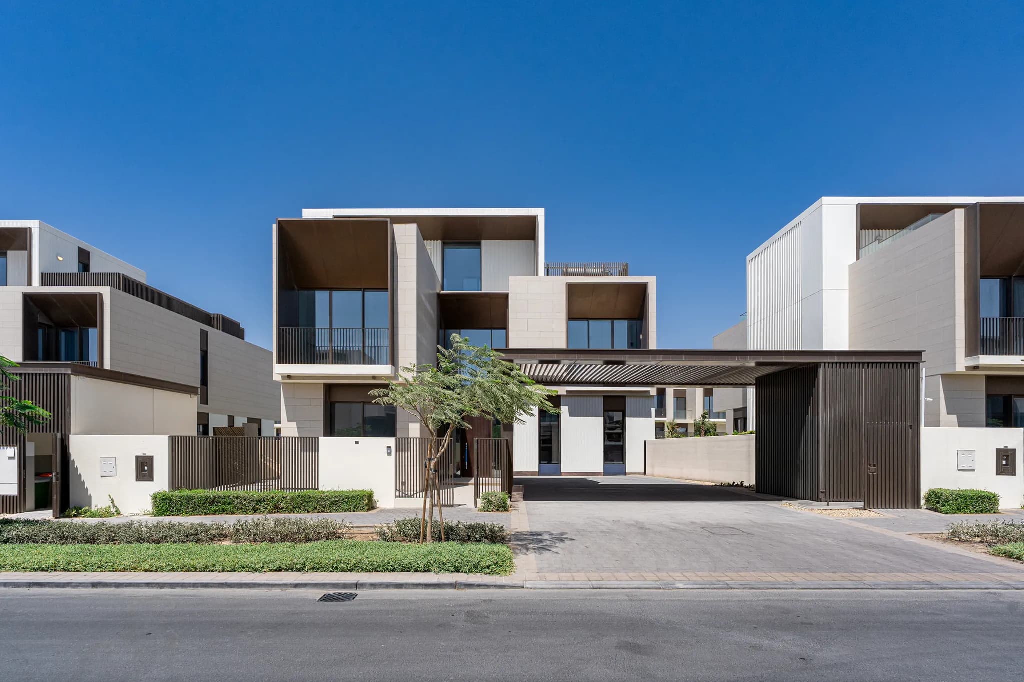 5-bedroom Elie Saab Villa for rent at Palm Hills, Dubai Hills