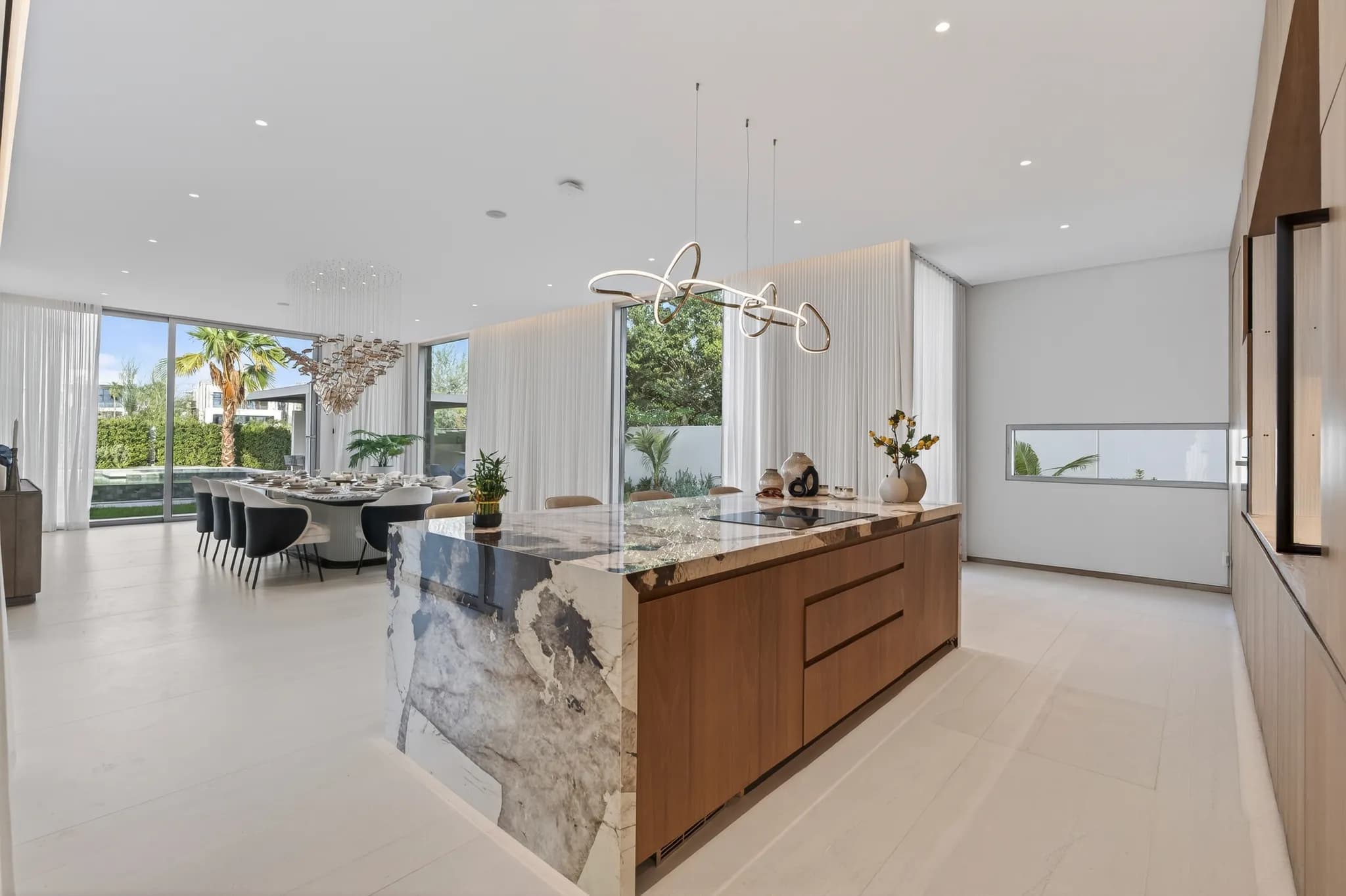 Exquisite Mediterranean-inspired villa in Fairways Vistas - 10