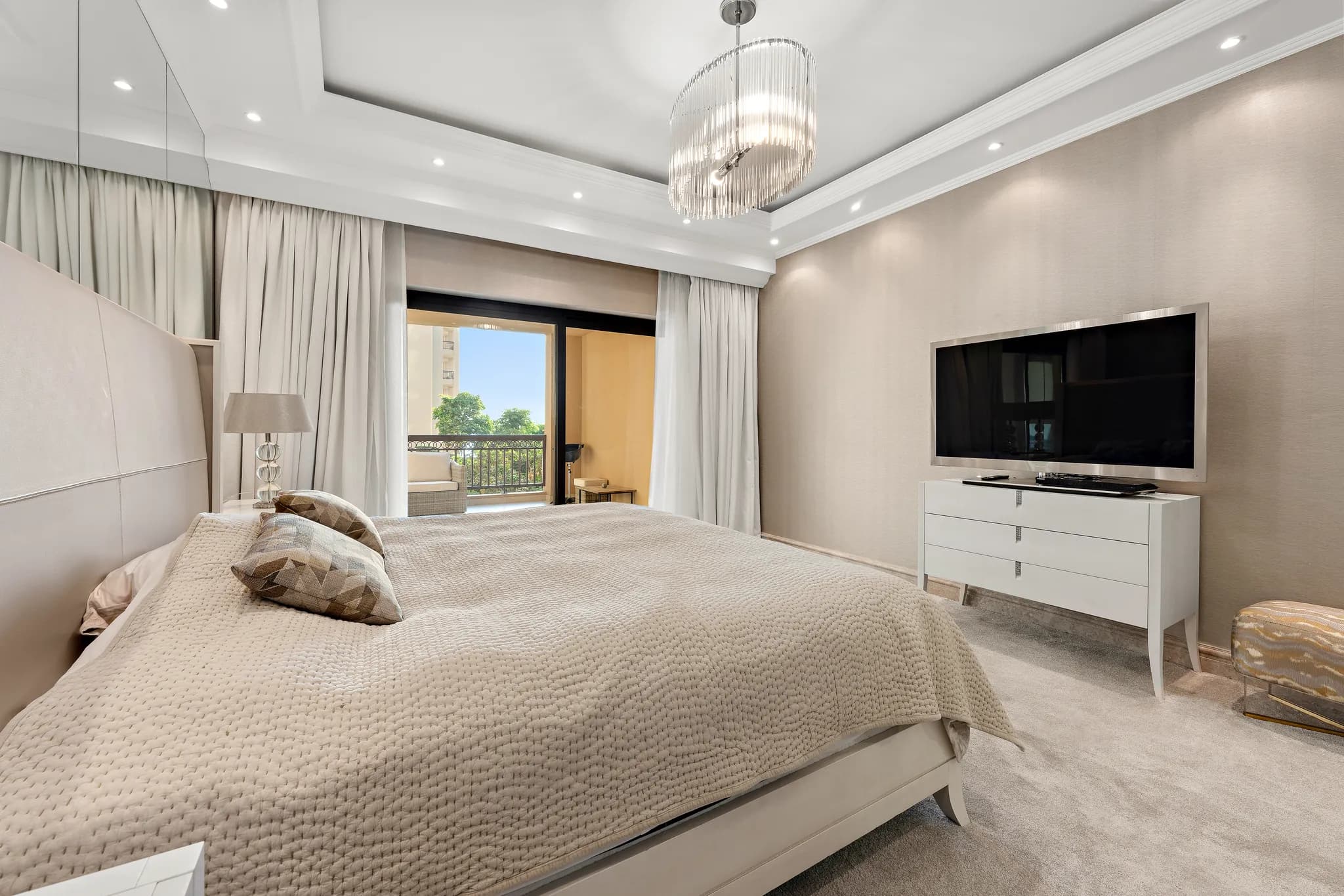 2-bed apartment in The Residences South on Palm Jumeirah - 8