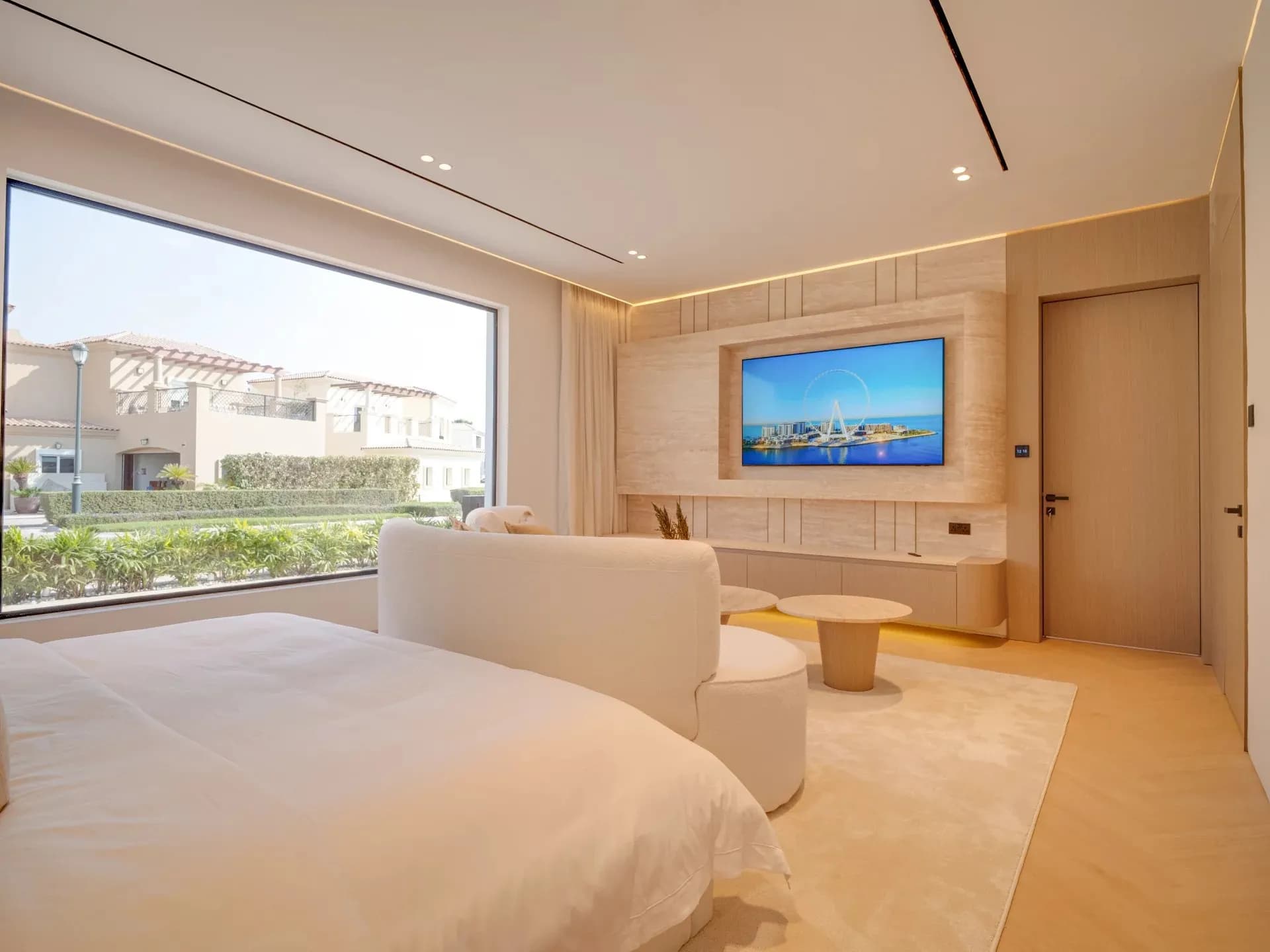 Stunning Brand New Fully Furnished Villa in JGE - 8
