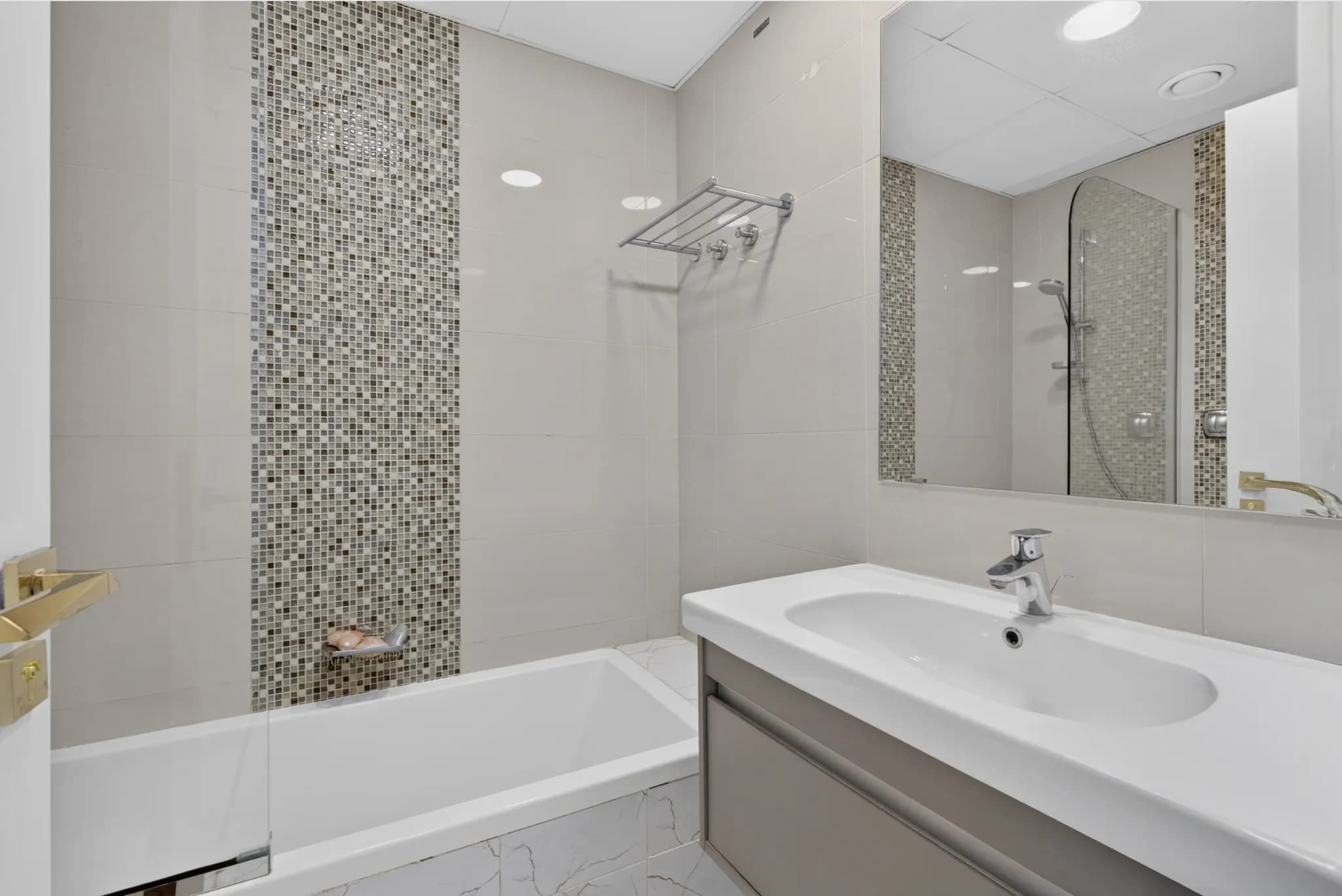 3 bedroom duplex for sale with sea view in Dubai Marina - 24